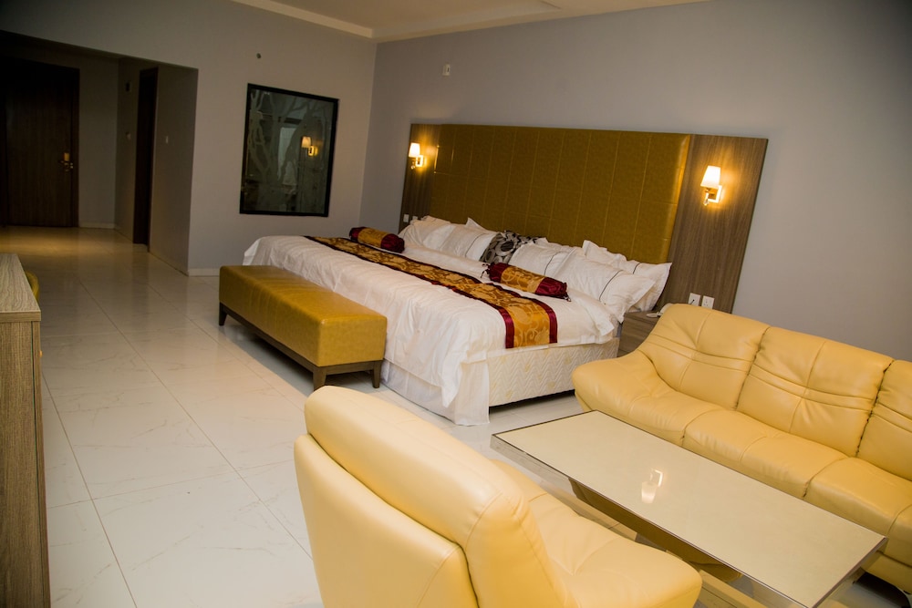 Executive Suite photo 1