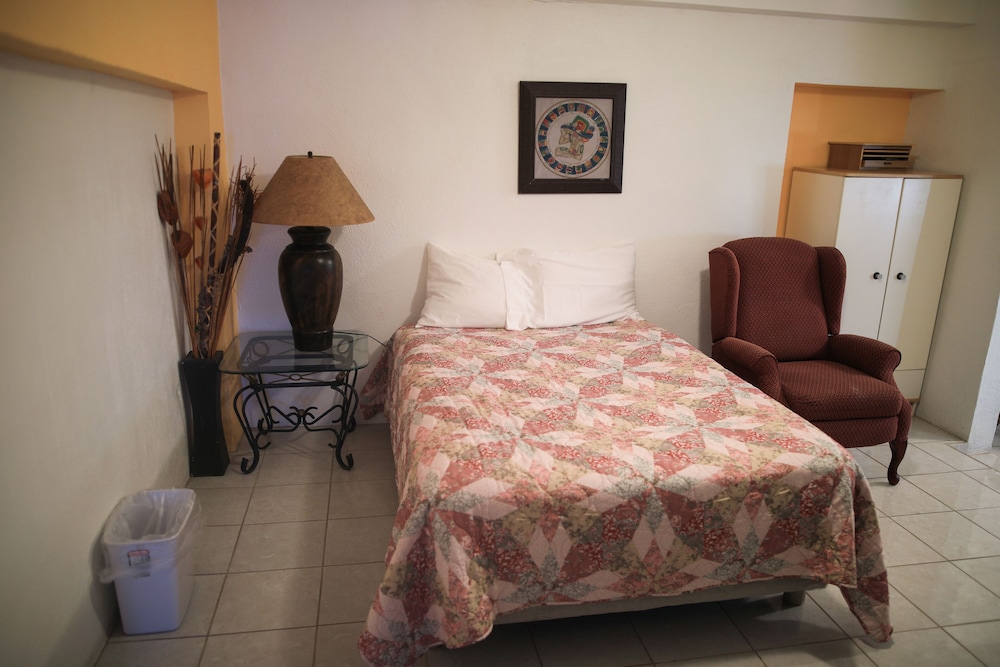 Executive Apartment, Multiple Beds, Kitchen, Garden Area photo 2
