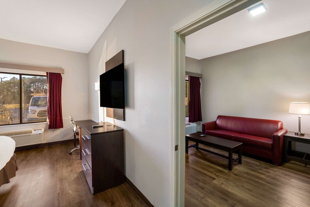Suite, 1 King Bed with Sofa bed, Non Smoking - Photo 7