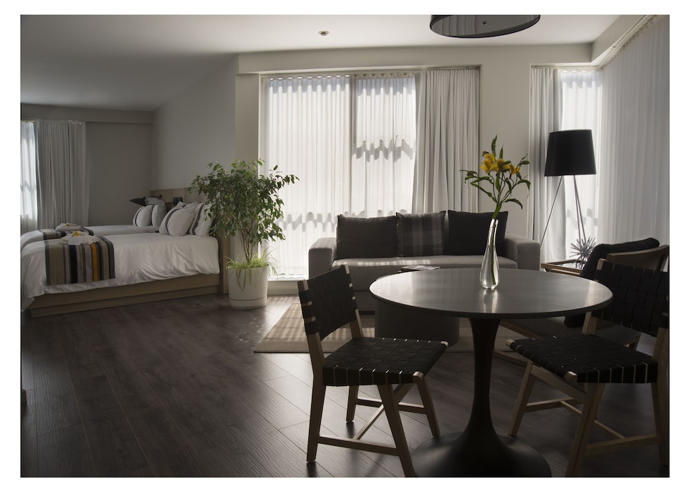 Luxury Room, 2 Queen Beds