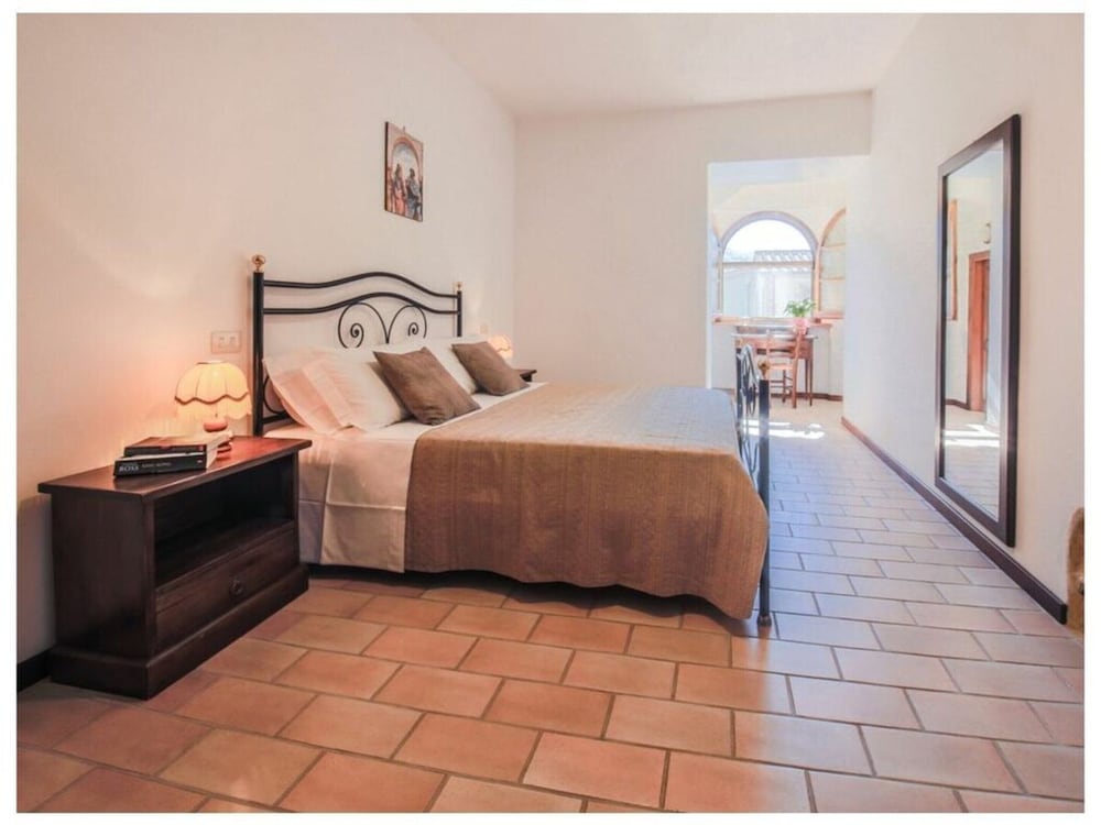 Villa photo 1