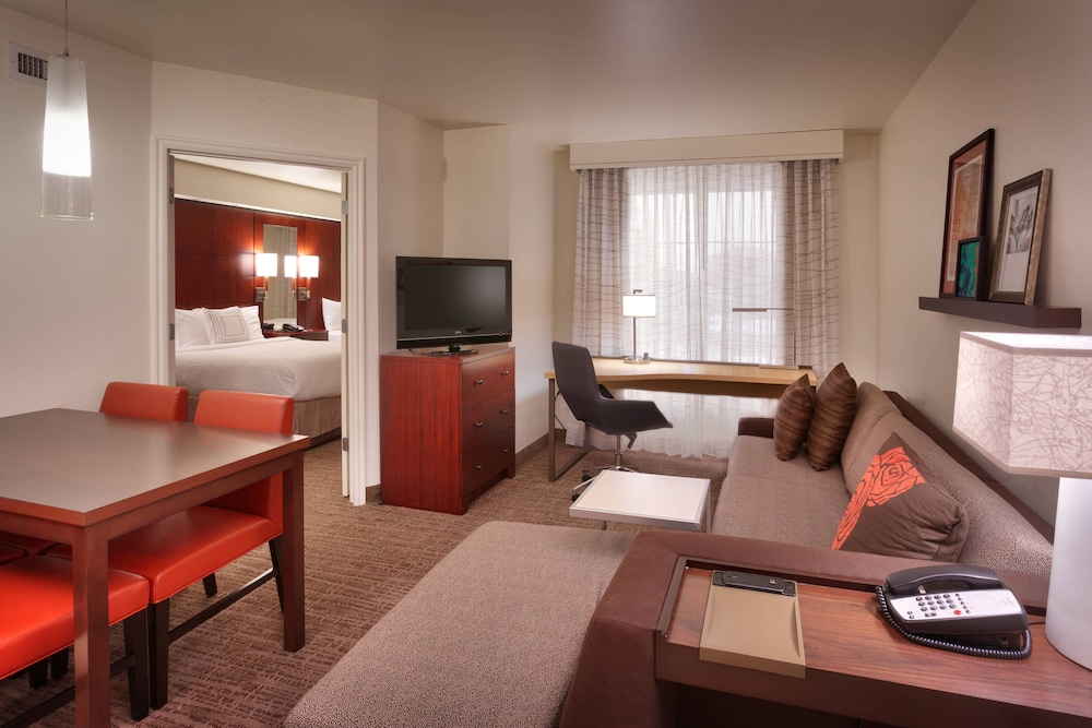 Suite, 1 Bedroom (Mobility Accessible, Tub) photo 3