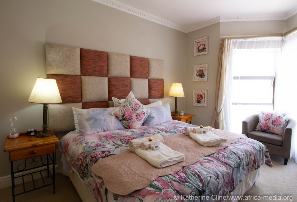 Standard Room photo 2