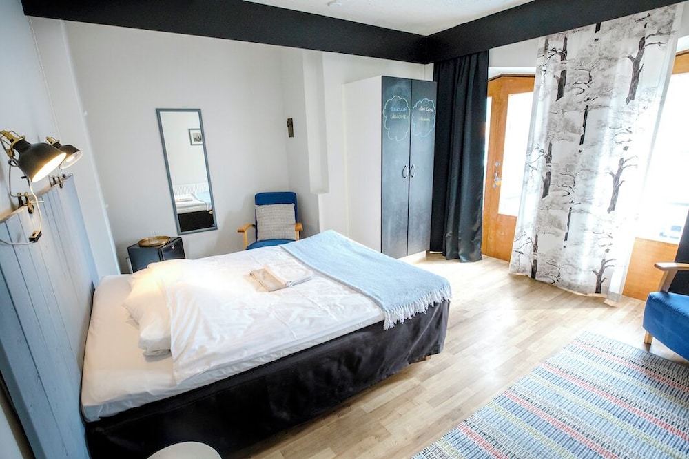Economy Double Room photo 3