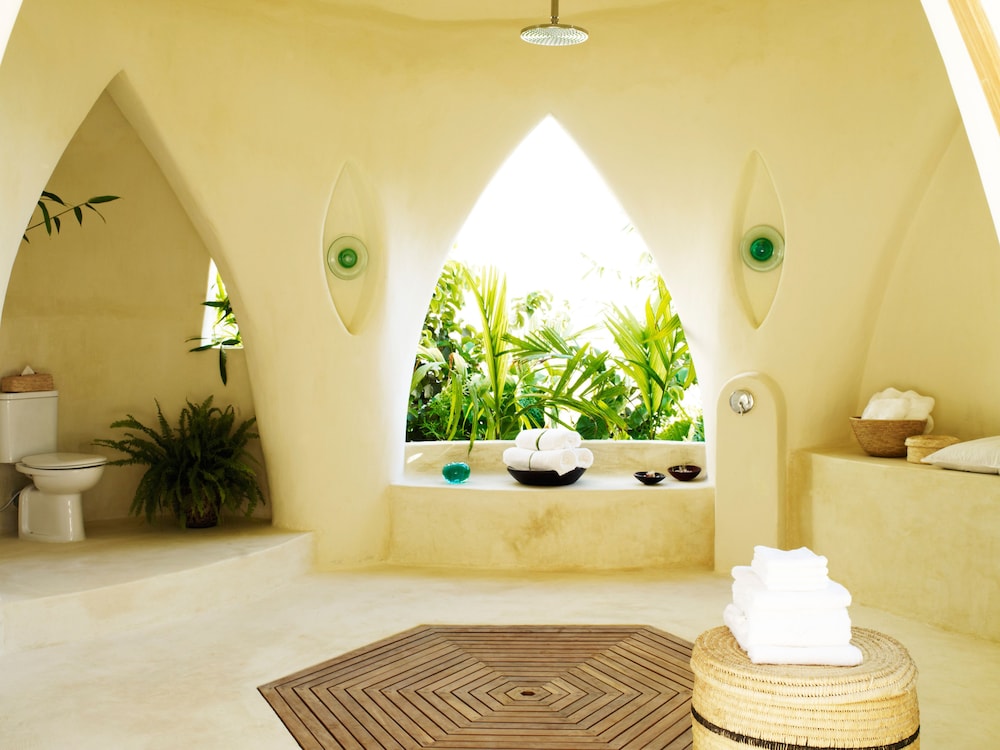Garden View Pool Pavilion