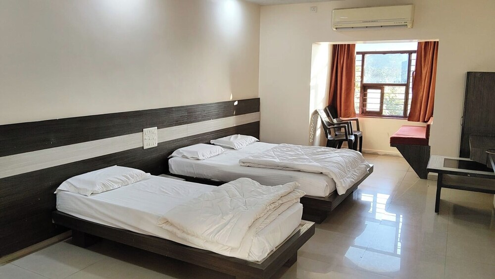 Triple Room, Air conditioning
