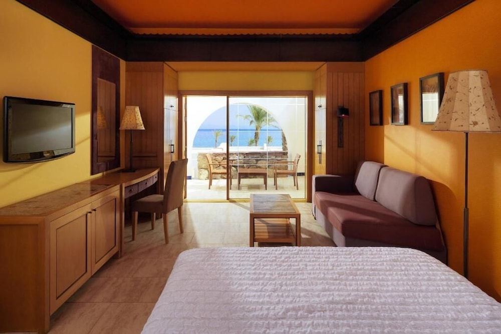 Standard Double Room, Balcony, Partial Sea View