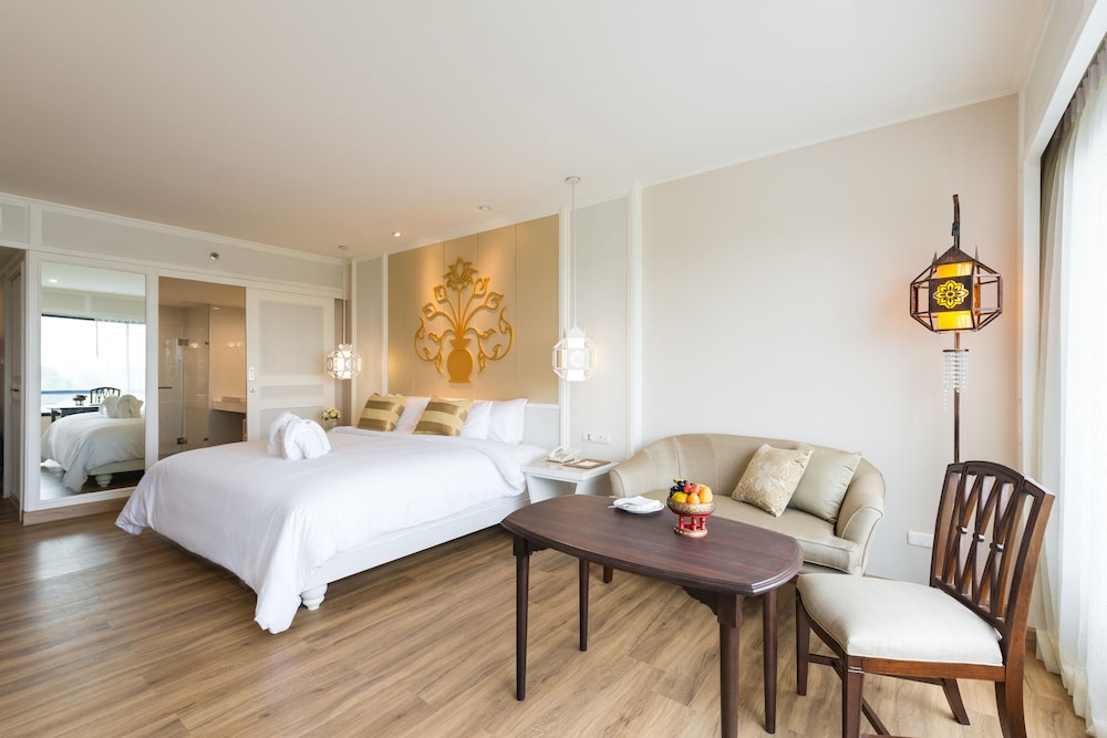 Deluxe Double Room, Garden View - Photo 8