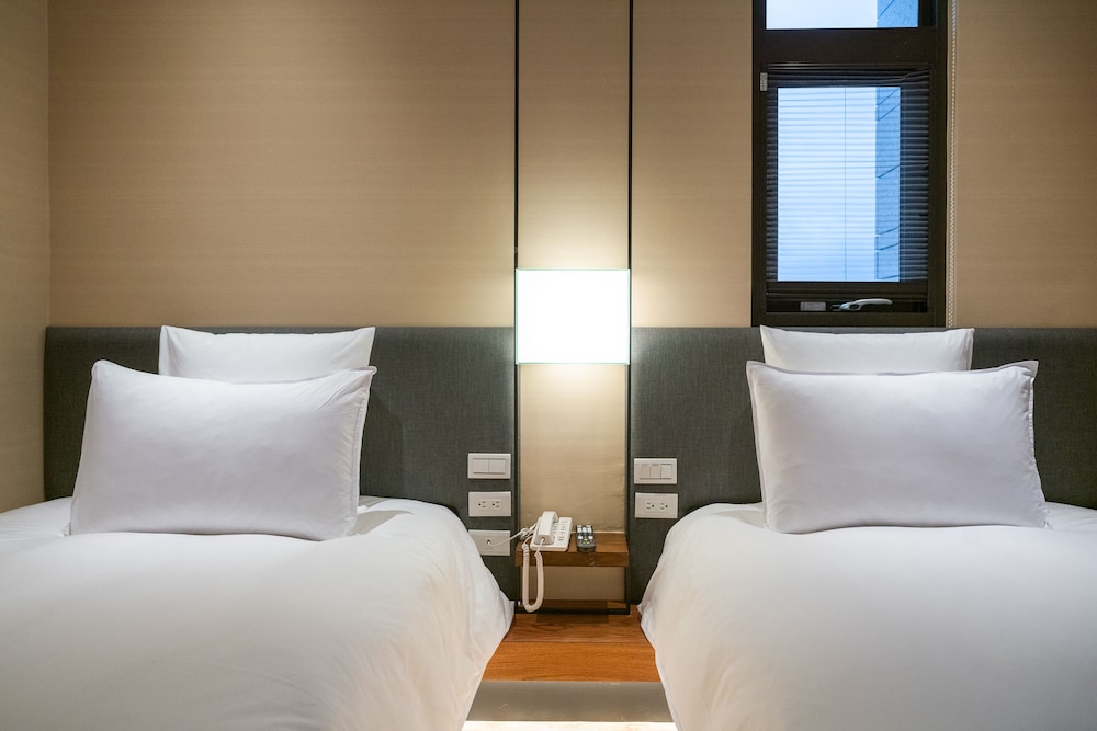 Elite Twin Room photo 2
