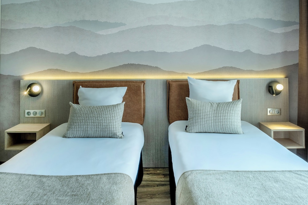 Superior Double or Twin Room, Accessible - Photo 3