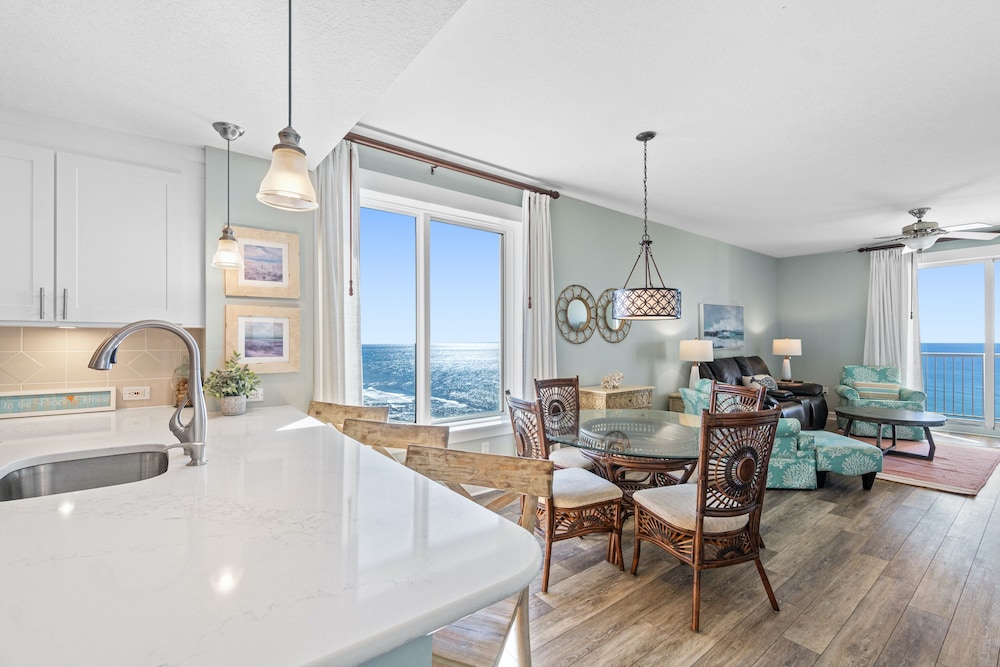 Condo, 3 Bedrooms, Sea View (1-1509)