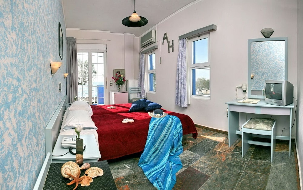 Standard Room photo 3
