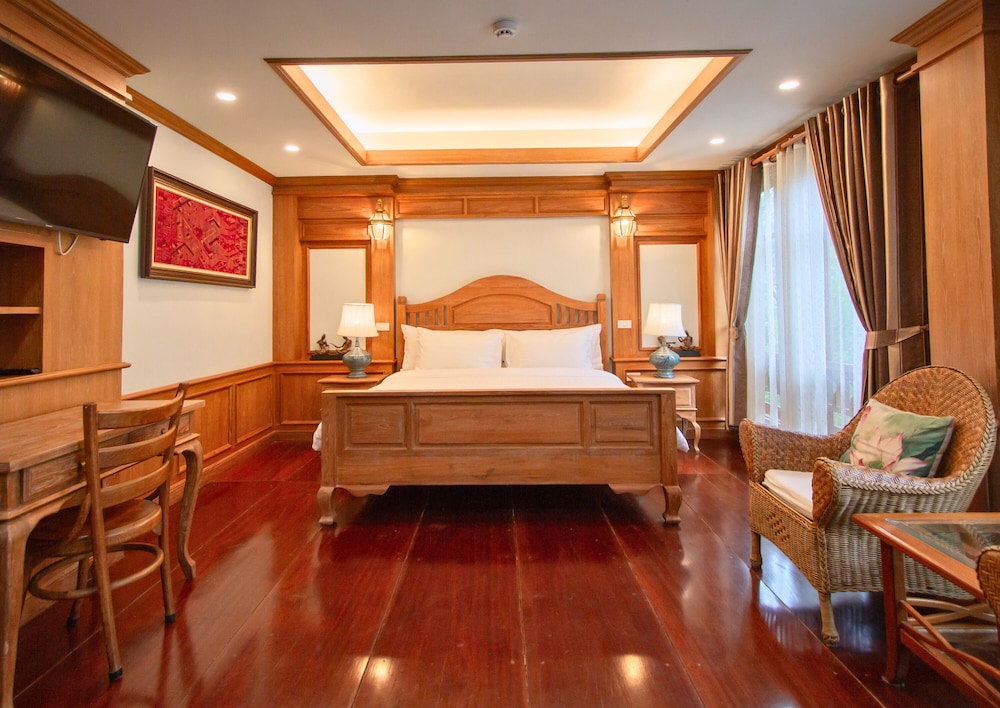 Deluxe Double Room - Photo 9