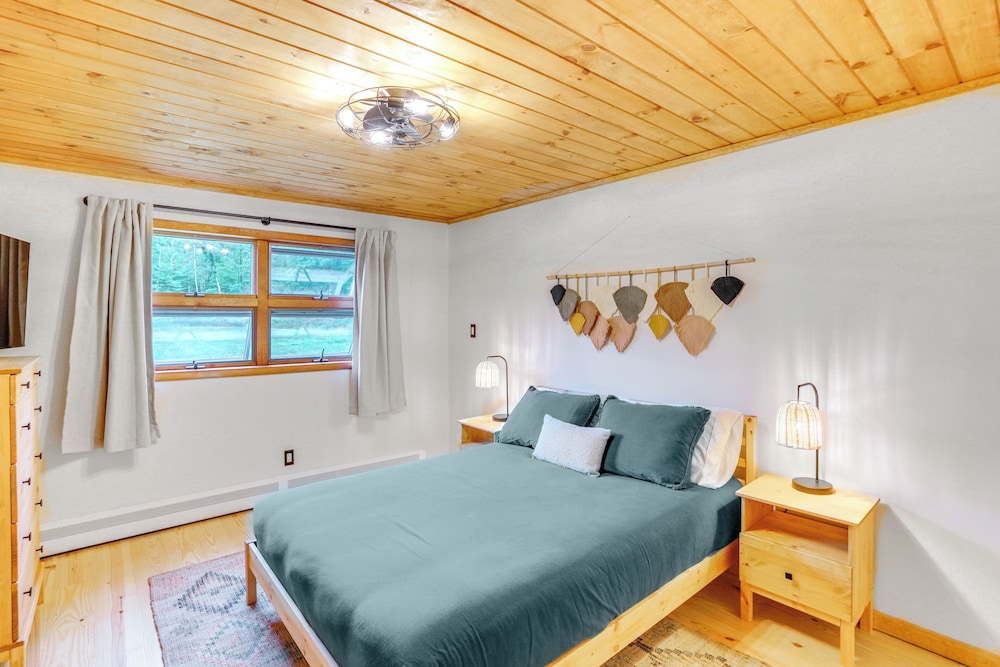 House (4 Bedrooms) photo 2
