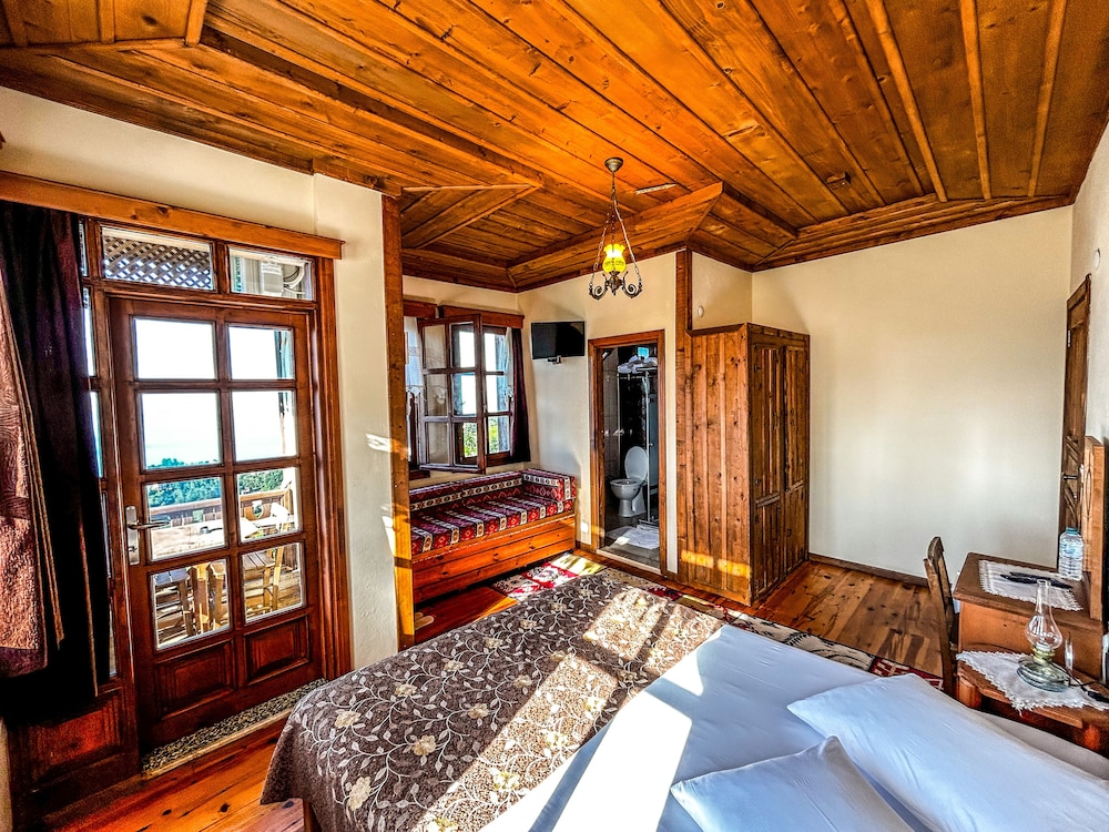 Standard Double Room, 1 Double Bed, Sea View photo 2
