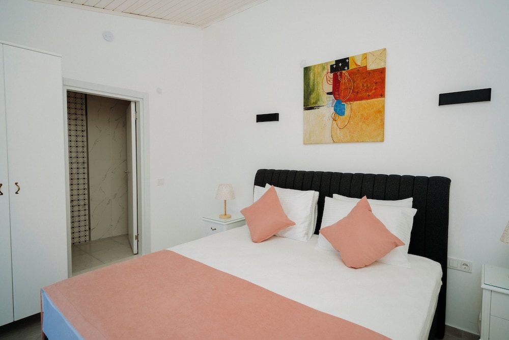 Standard Room - Photo 2