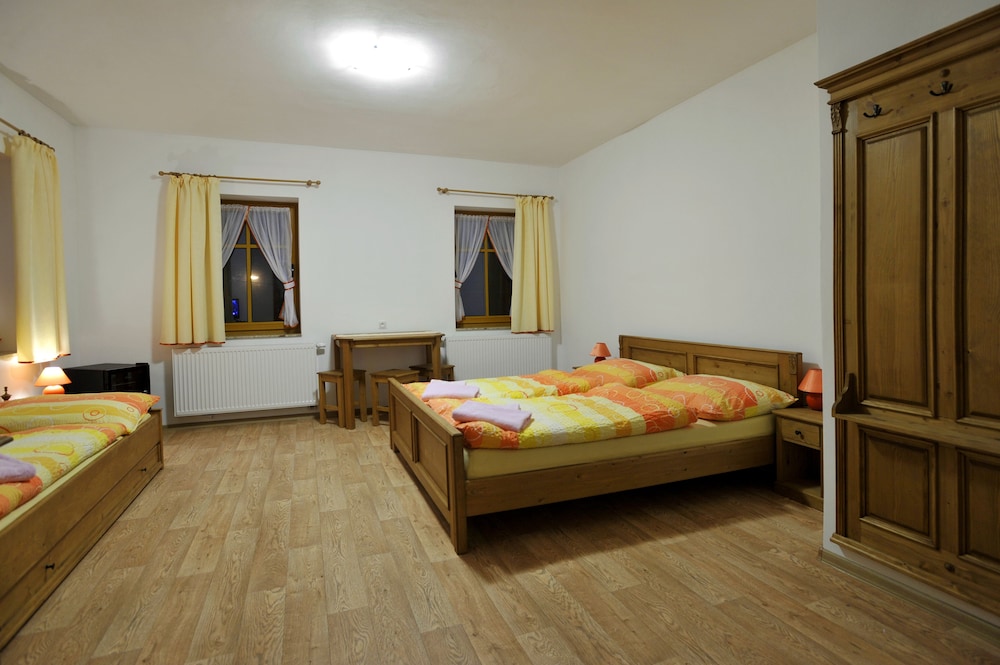 Room (Ellen 1) photo 3