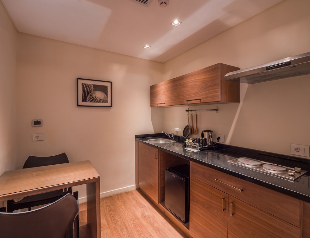 Deluxe Studio, Kitchenette