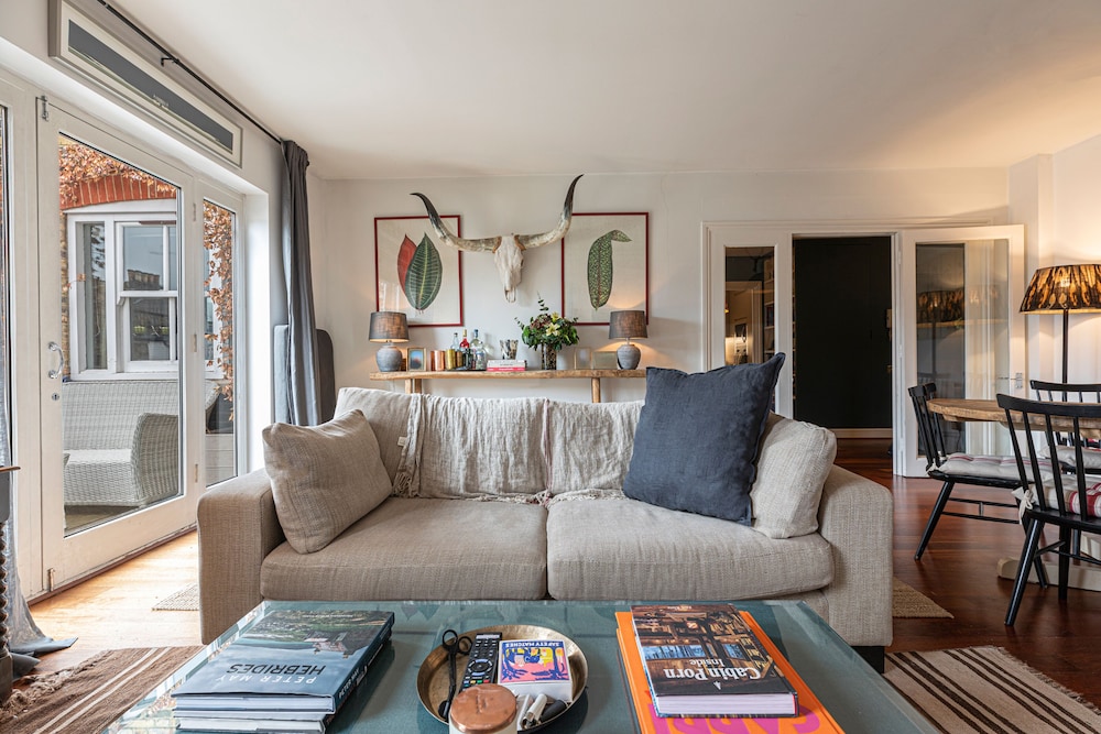 Apartment (2 Bedrooms)