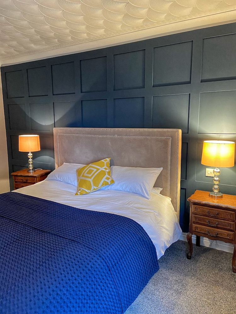 Superior Suite, Ensuite photo 3
