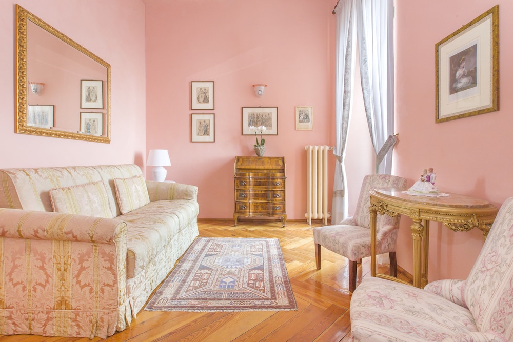 Signature Room Villa with Terrace and Lake View