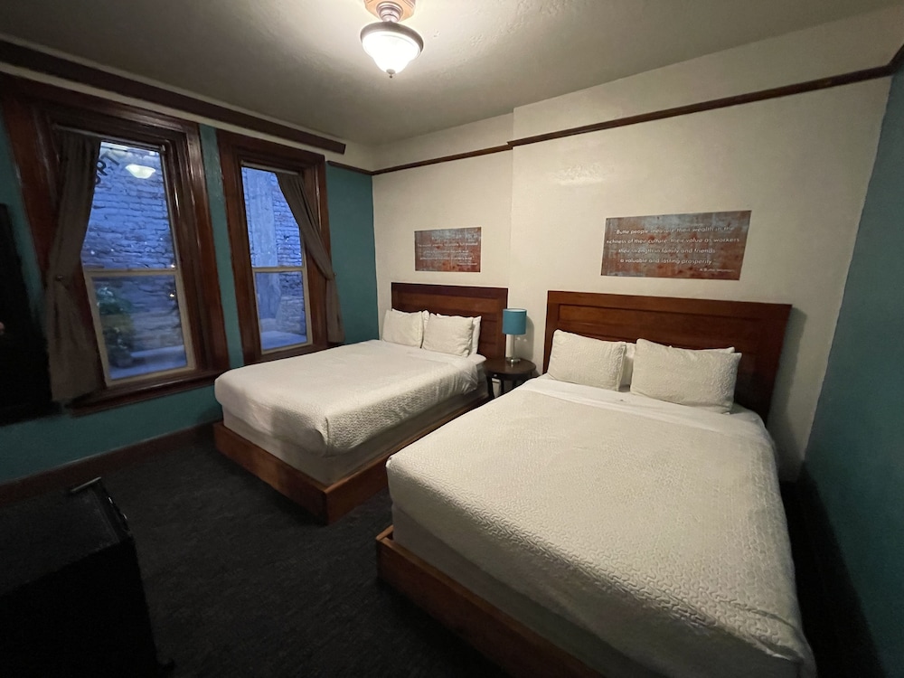 Basic Double Room photo 1