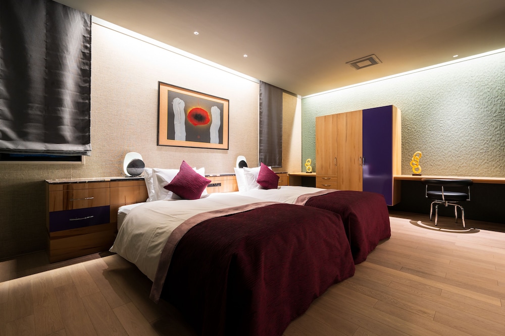 Royal Suite photo 3