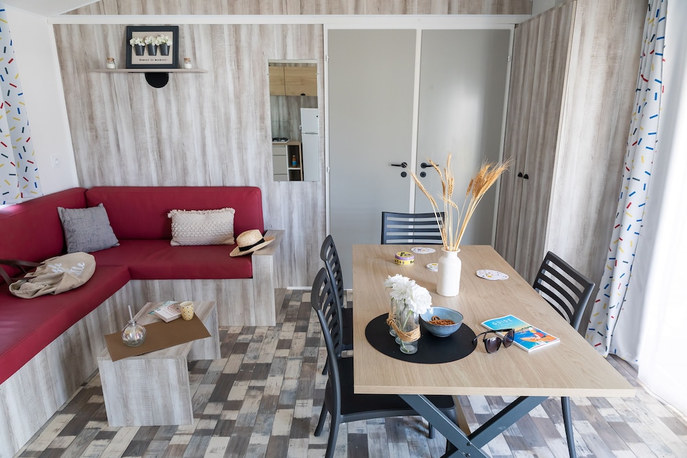 Mobile Home, 2 Bedrooms (30m²) photo 3
