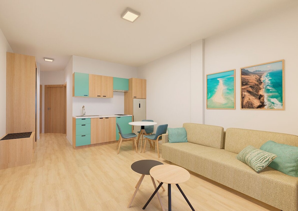 Premium Apartment, 1 Bedroom, Balcony (3 Adults) - Photo 2