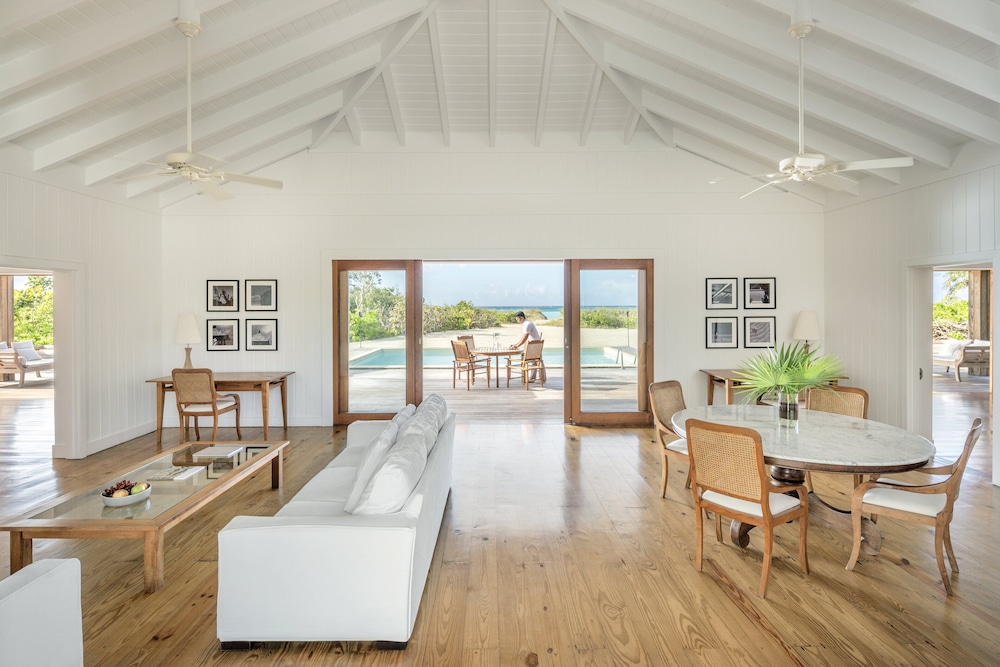 3 Bedroom Beach House - Photo 6