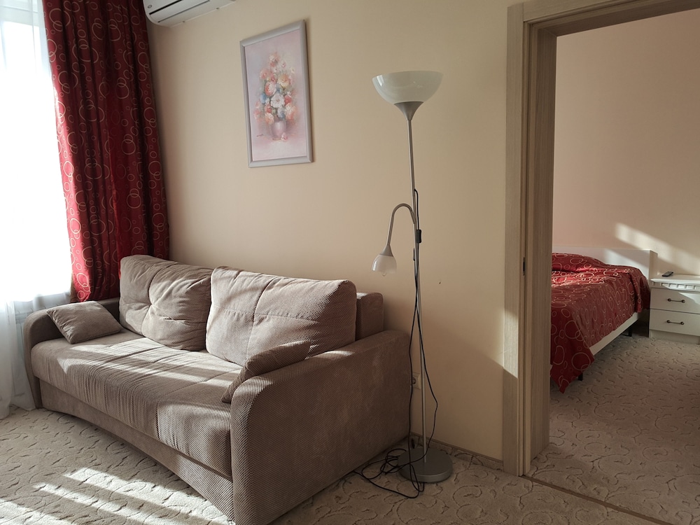Premier Suite, 1 Bedroom, Pool Access photo 2