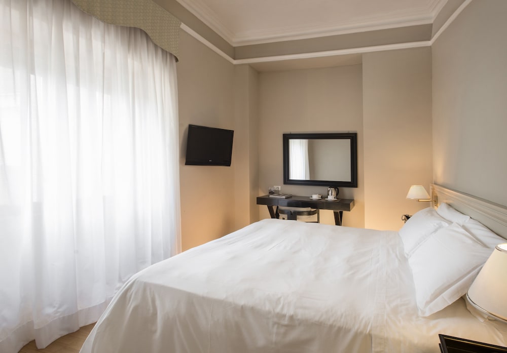 Double Room Single Use (Spa Access Included)