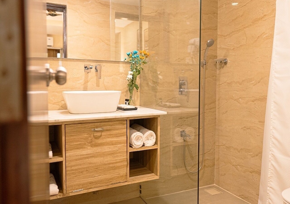 Standard Room - Photo 11