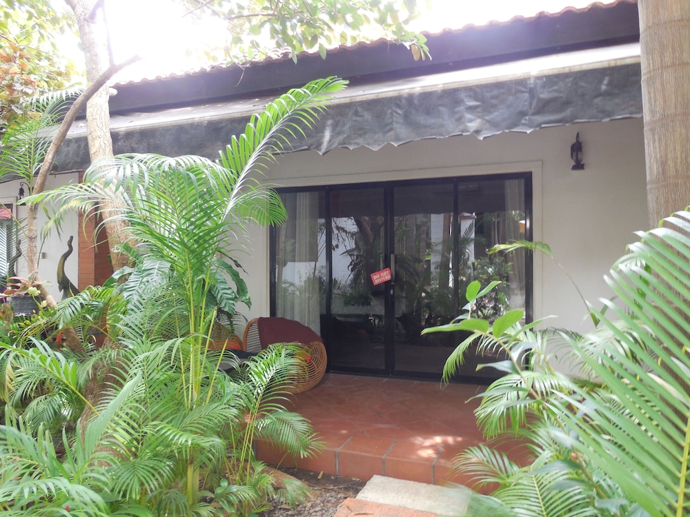 Palm Suite Garden View