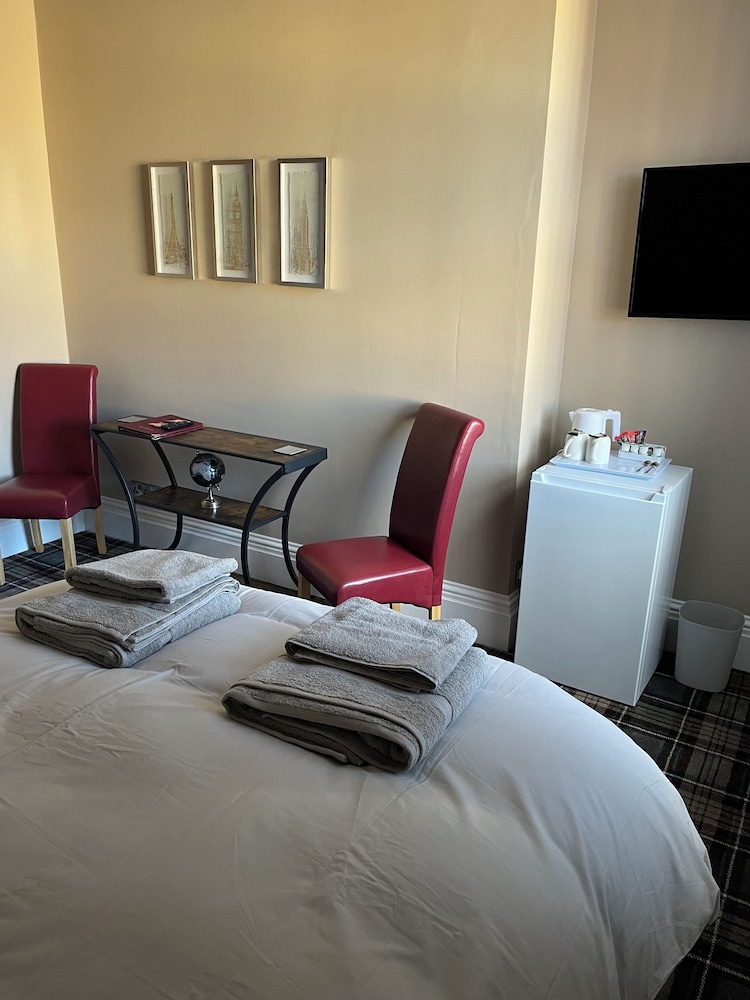 Double Room, Ensuite (Room 18)