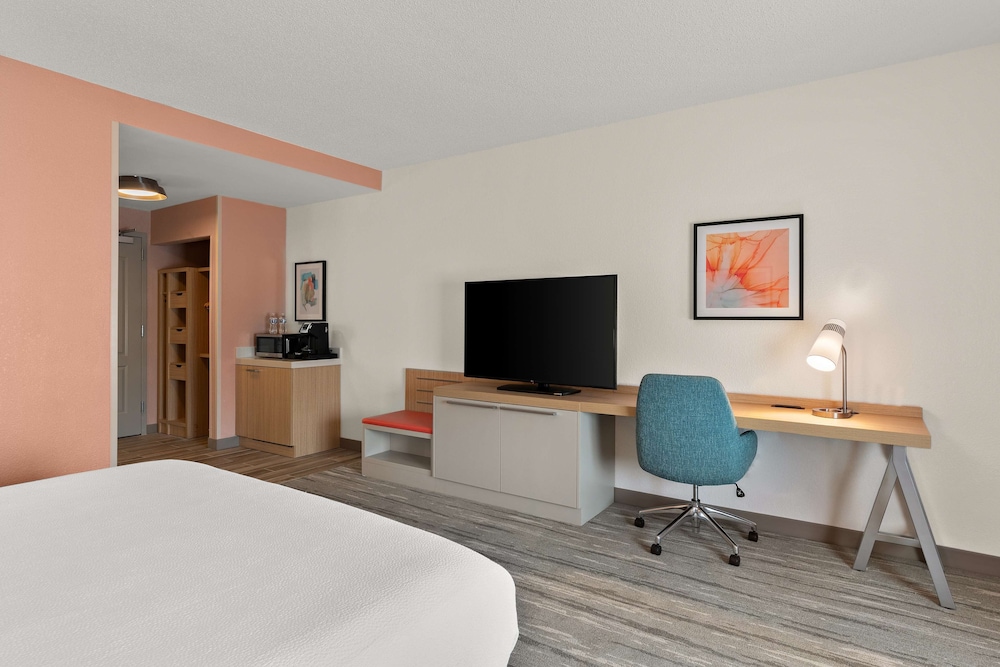 Room, 1 King Bed, Accessible