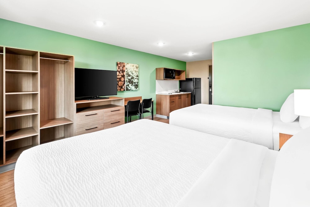 Suite, 2 Queen Beds, Non Smoking photo 2