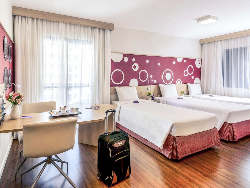 Standard Room, 3 Twin Beds - Photo 1
