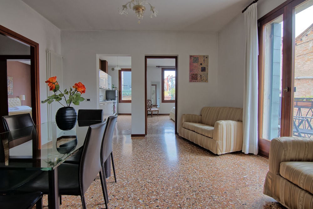 Apartment, 2 Bedrooms, Terrace (Calle Lunga Santa Maria Formosa) photo 1
