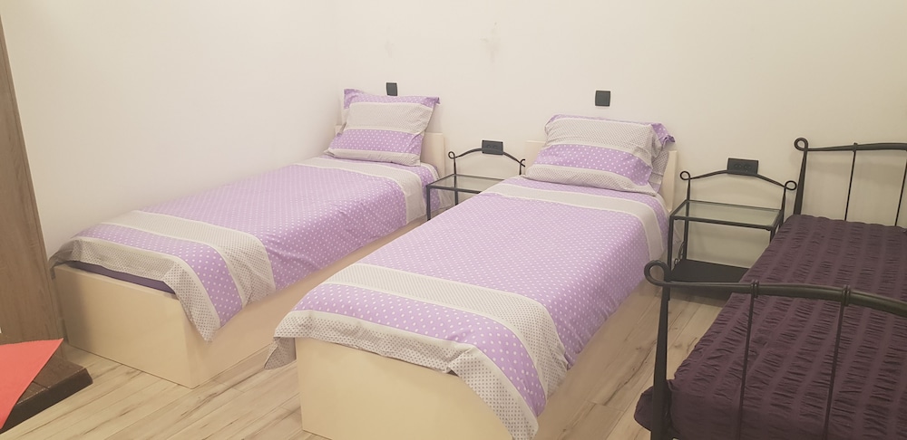 Classic Room, Multiple Beds photo 2