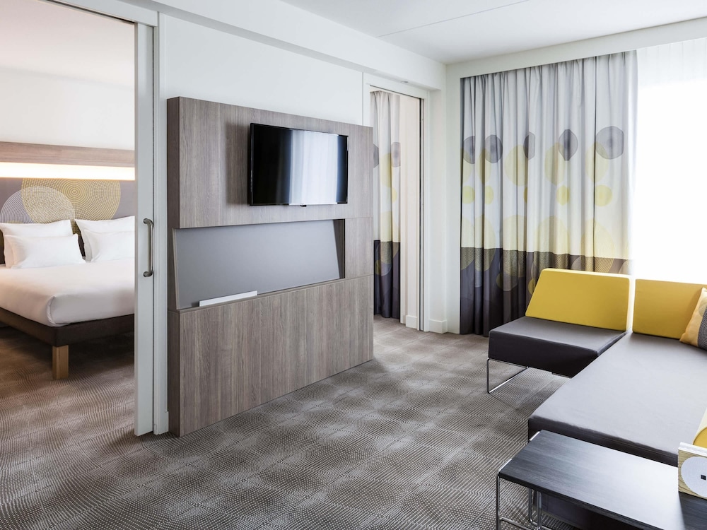 Superior Suite, 1 King Bed photo 3