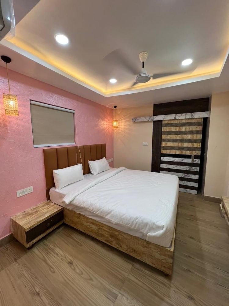 Junior Studio Suite