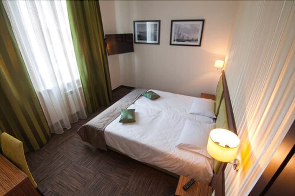 Suite, 1 Bedroom photo 2
