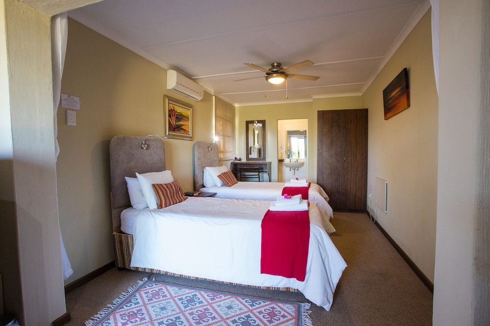Luxury Twin Room photo 1