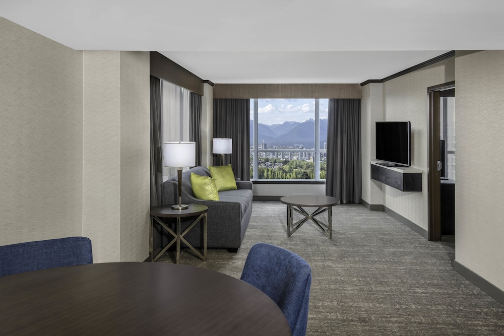 Room (Parlor) - Photo 3
