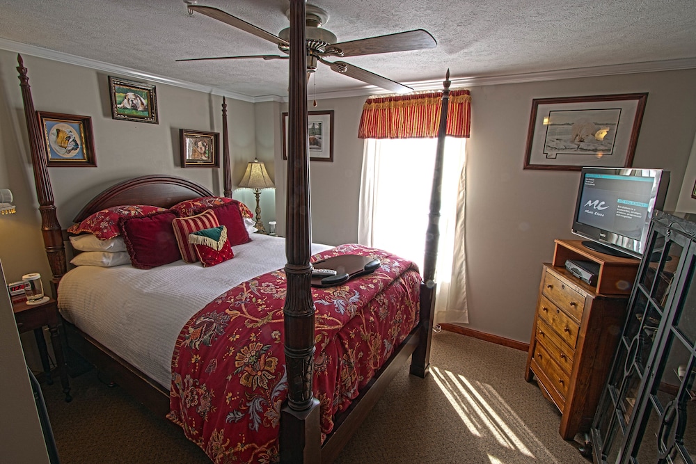 Comfort Suite, 2 Bedrooms, Jetted Tub photo 2