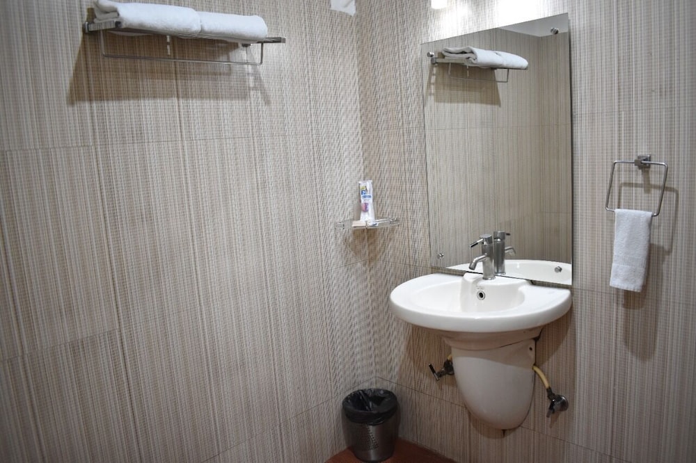 Deluxe Room - Photo 2