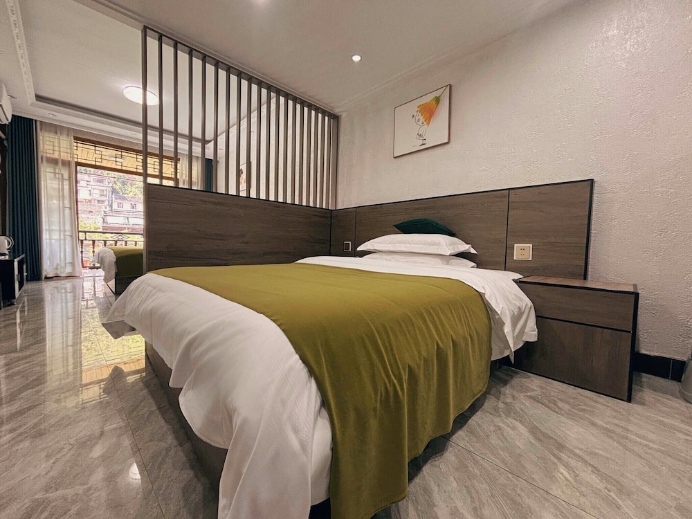 Comfort Suite, Balcony, River View