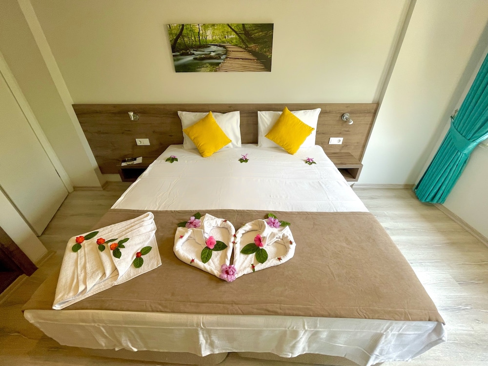 Standard Double Room - Photo 2