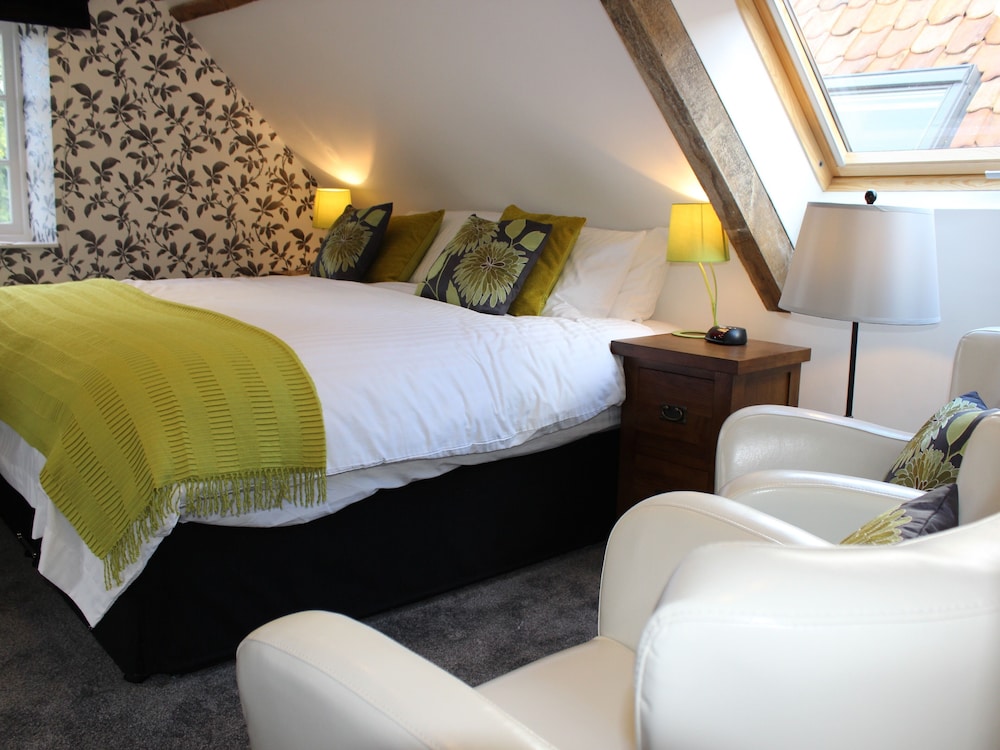 Premier Suite, Ensuite photo 3